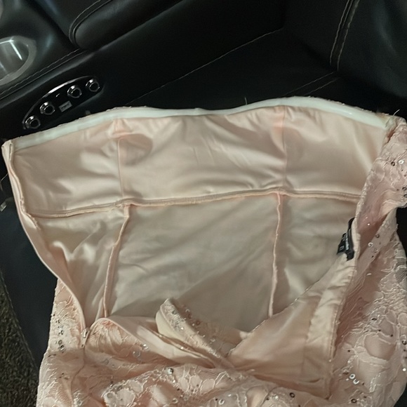 Gorgeous Peach color prom dress. - Picture 14 of 14